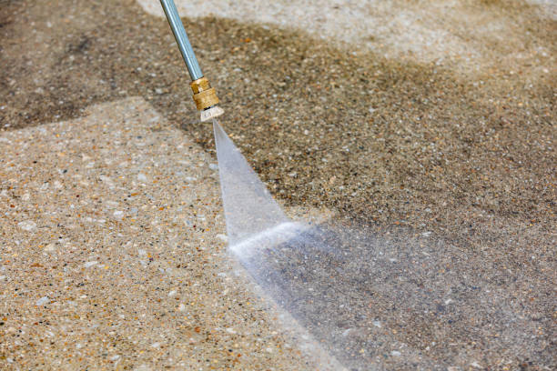 Best Playground Equipment Cleaning  in East Renton Highlands, WA